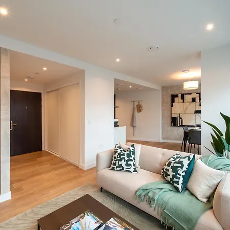 The Octagon By Your Perfect Stay Birmingham - Apart-Hotel Style - 24-Hour Reception & Gym-3