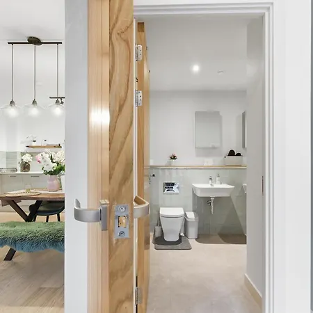 The Luxe Jq Residence - Sleeps 6 - City Centre - Secure Parking - Netflix-2