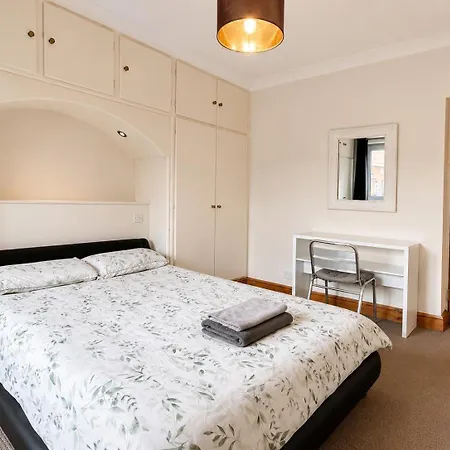 Brindley Place 3 Rooms Flat-3