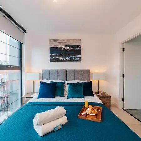 Lockside Apartment 60-2
