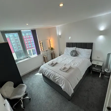 Perfect-City-Centre Apartments-3