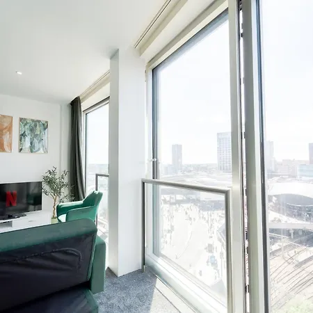 The Olive Suite At The Rotunda-2