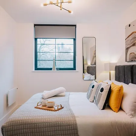 Lockside Apartment 24-2