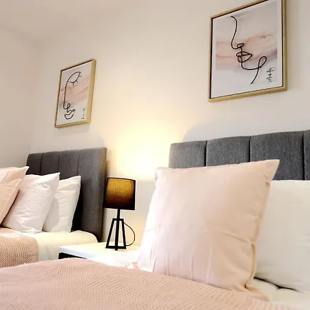 Birmingham Necairport Interchange Shortstay Homebase-2