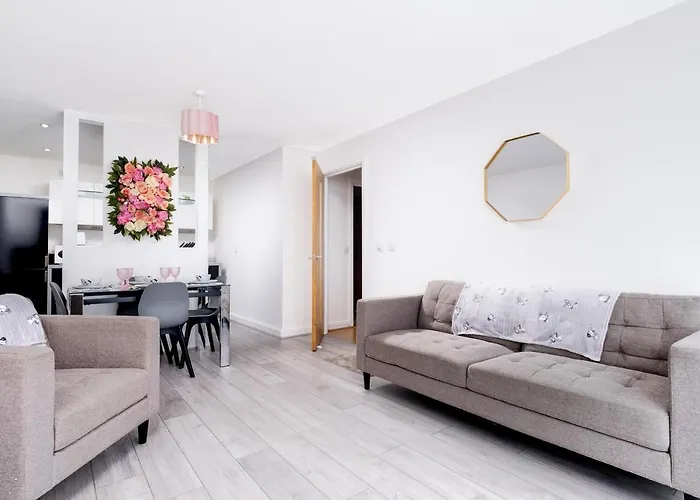 Fairytale 2 Bedroom Apartment City Centre Free Parking Birmingham