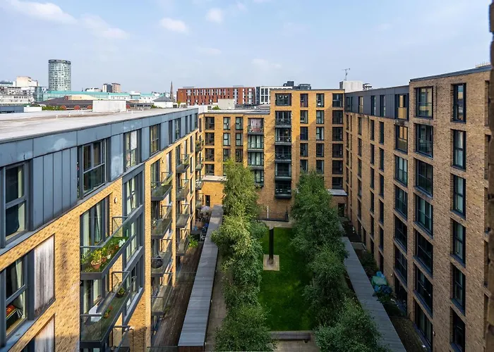Birmingham City Centre Chinatown Apartments With Parking By Arcadian