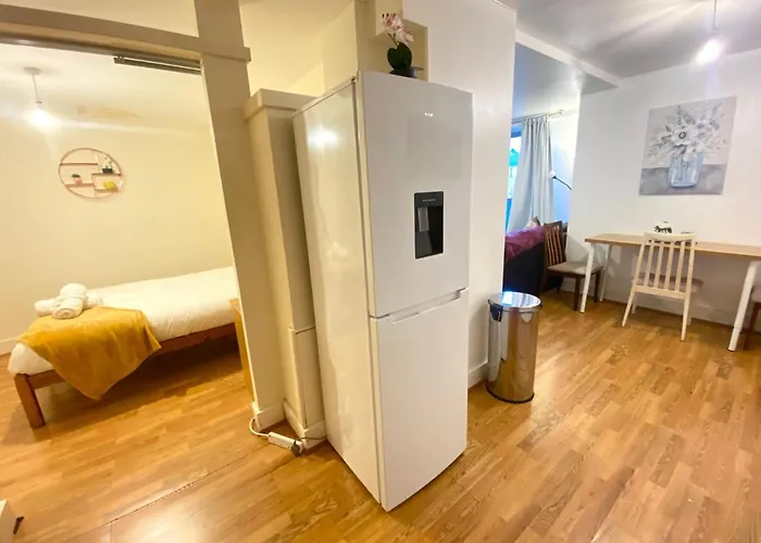 Swanky Central Apartment With Free Wifi Birmingham