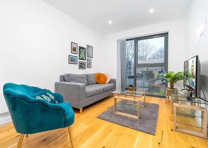 Aqua-Themed 2 Bedroom Cosy Apartment - City Centre Birmingham