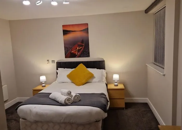 Birmingham Amethyst, 3 Bedroom Apartment