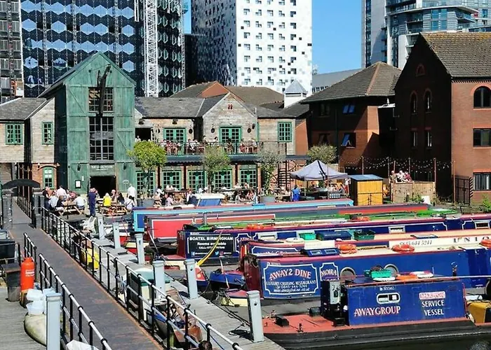 Birmingham City Centre Beautiful Apartment Walking Distance To Bullring Shopping Centre Private Parking
