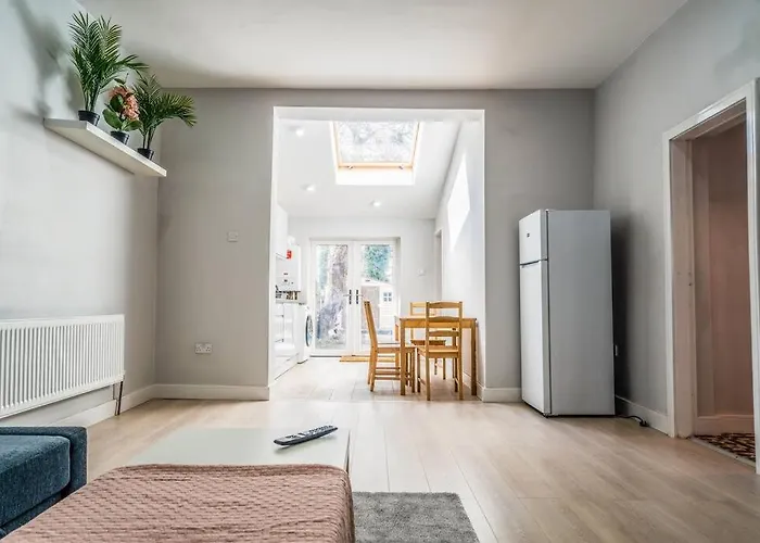 Lavish 2- Bedroom Flat With Free Parking Birmingham