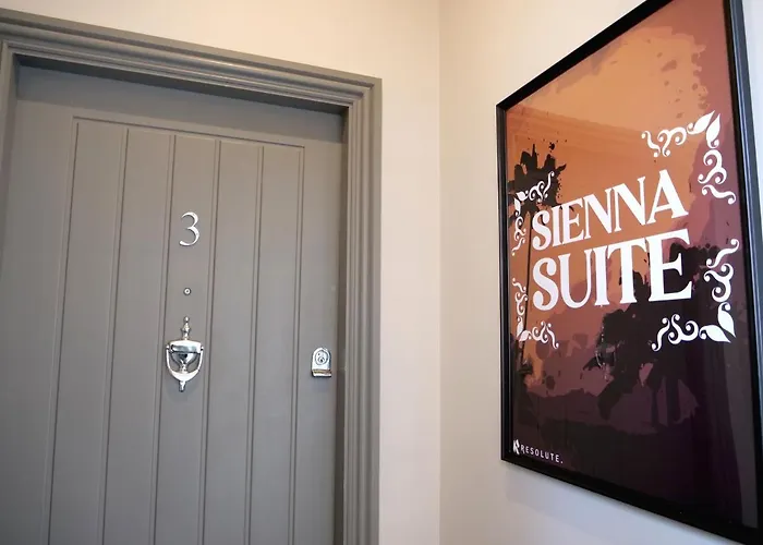 Silver Forge - Luxury 2 Bed - 2X En Suite - Siena Suite - Brand New! Birmingham