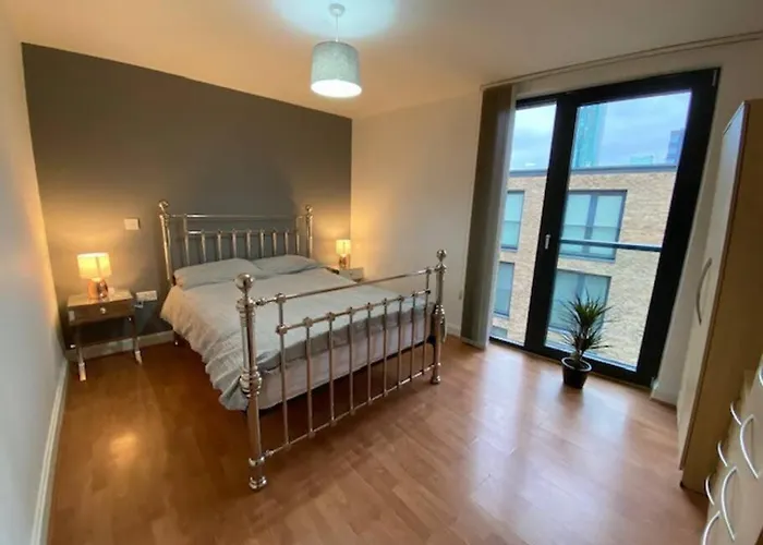 Superb 1 Bedroom Serviced Apartment In City Centre Birmingham