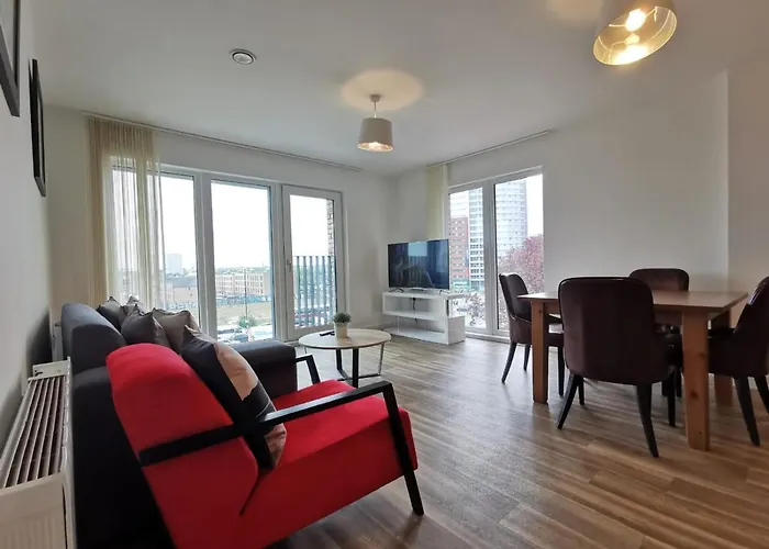Spacious City Centre Apartments At Lexington Gardens By Hf Group Birmingham