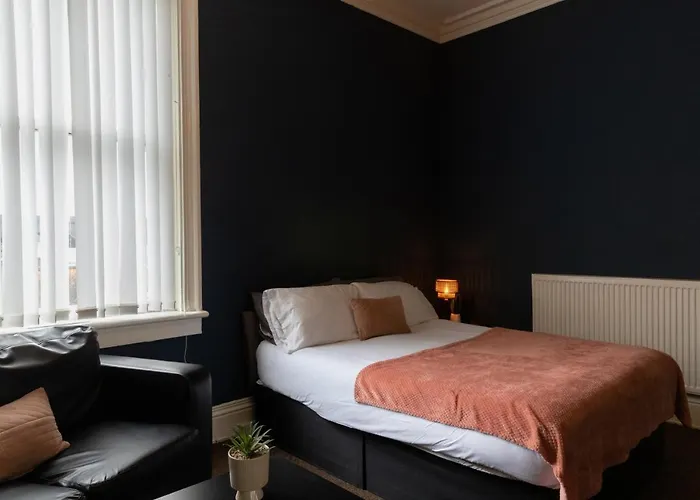 Digbeth City Centre Apartment Sleeps 12 Opposite Coach Station Birmingham