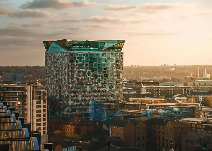 The Cube Side Apartments - One Bedroom With Balcony Birmingham