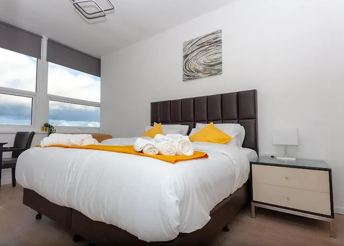 One Bedroom Serviced Apartments Flat 311 Birmingham