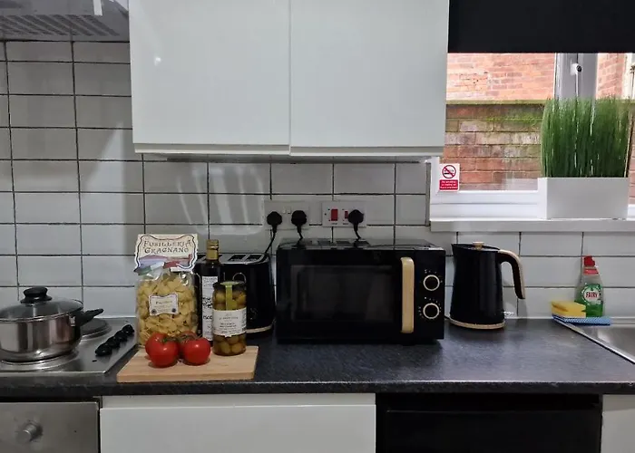 Studio City Getaway Apartment Birmingham
