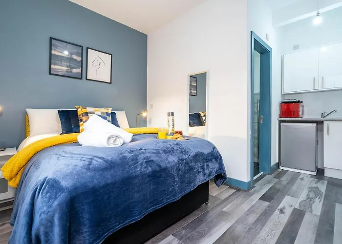 Sky Rooms One Bedroom Modern Studio Apartment 5 Birmingham