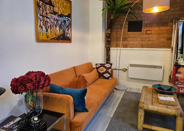 Characteristic Loft Style Apartment Birmingham