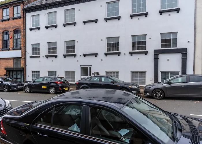 Birmingham Apt-Sleeps 4-Walk To City Centre-Pets