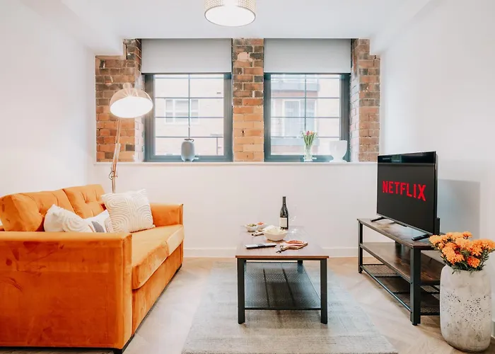 Splendid Industrial Style Pad, City Centre, Fast Wifi, Family, Contractors Birmingham