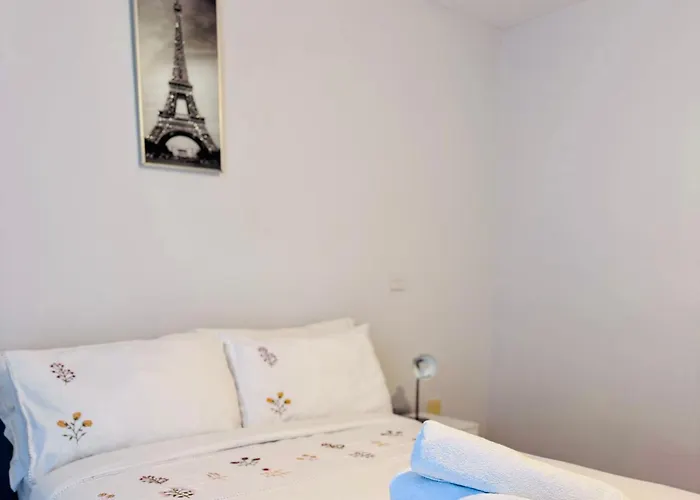 Luxe Heights Nest Apartment Birmingham