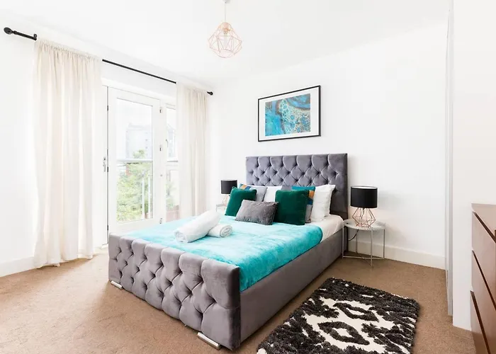 Spacious City Centre Apartment - Balcony - Smart Tv - Wifi- 448A Birmingham