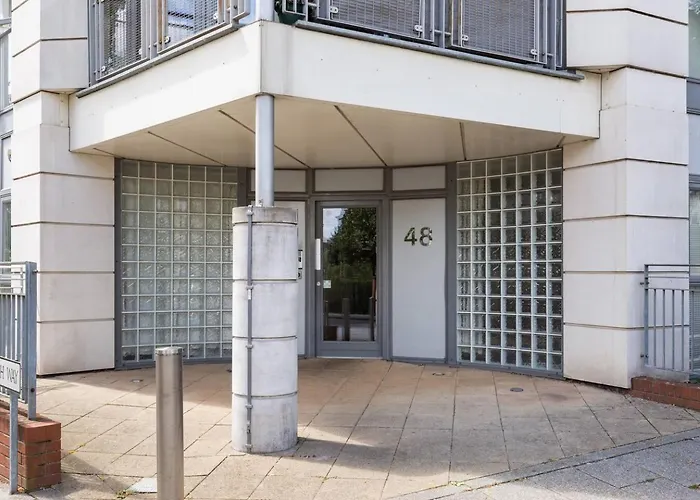 Spacious City Centre Apartment - Balcony - Smart Tv - Wifi- 448A Birmingham