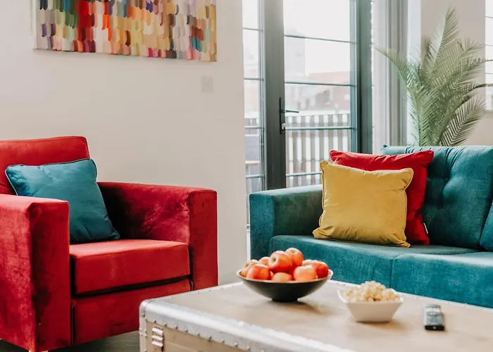 Canal-View Stunning City Living, Fast Wifi, Contractors, Family Birmingham