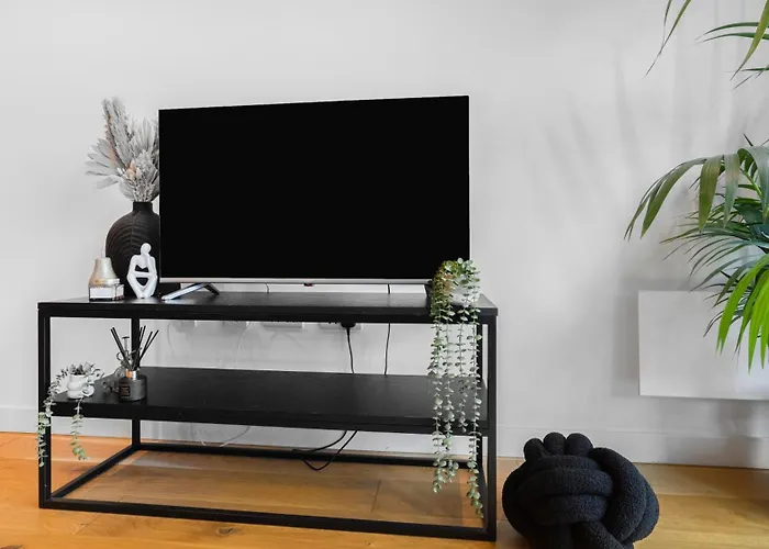 Axium Escape- 2 Bed Apartment, Birmingham City Centre