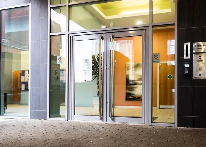 Bullring Lux Suite, New Street Free Netflix - Free Secure Parking- Sleeps 6 Birmingham