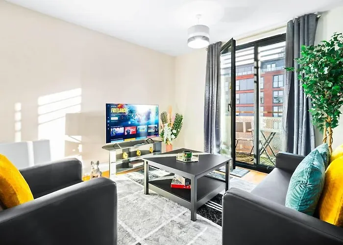 Modern Arcadian Centre Apartment By Azura Nights Birmingham
