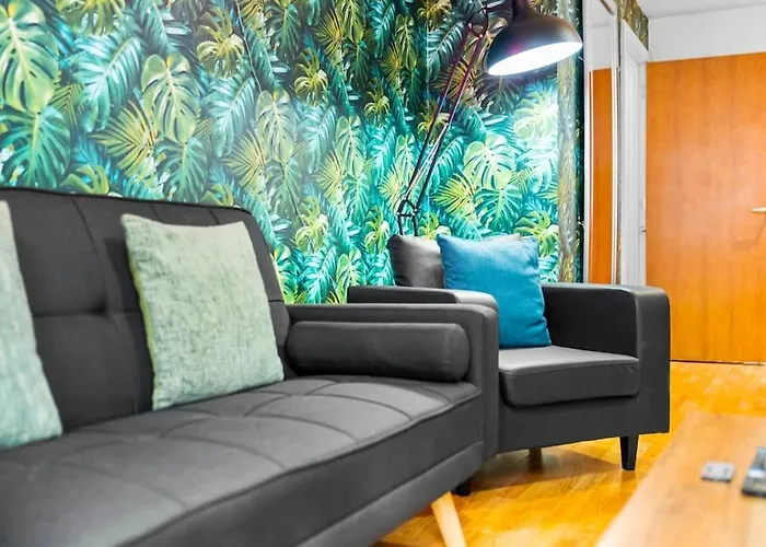 Funky Arcadian Centre Apartment By Azura Nights Birmingham