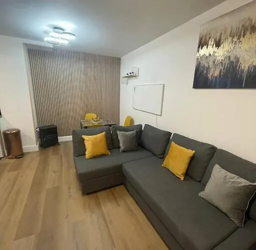 Broadway Suite - Newly Refurbished Stylish Apartment With Free Private Parking - Great Location Birmingham