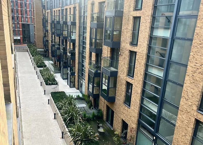 Superb 1 Bedroom Serviced Apartment In City Centre Birmingham