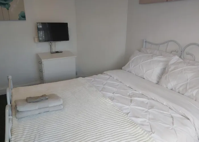 Fresher Space Home Stay Birmingham
