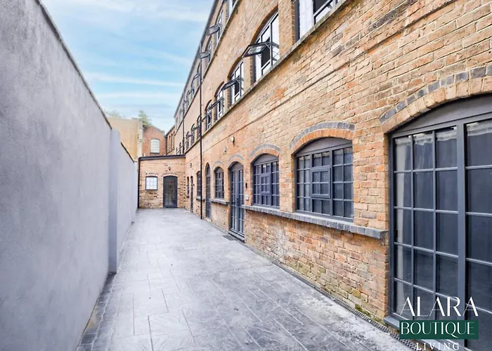 3 Floor Townhouse Luxury Living Alara Boutique Apartment Birmingham