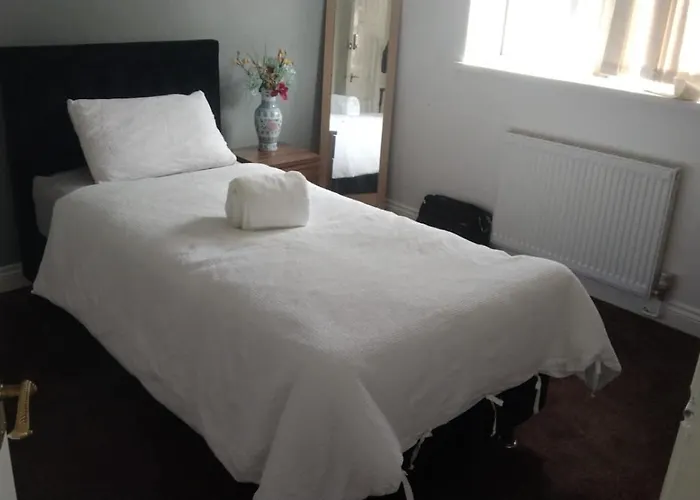 Budget Private Rooms Close To City Centre And Airport Birmingham