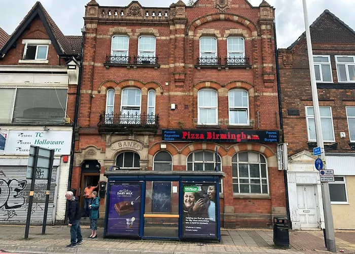 One Bedroom Apartment Aston Birmingham B6 -Parking- Sleeps 4