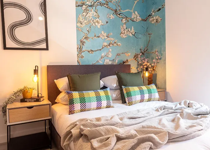 Pristine 1 And 2 Bedroom Apartments Near Business District By Belvilla Birmingham