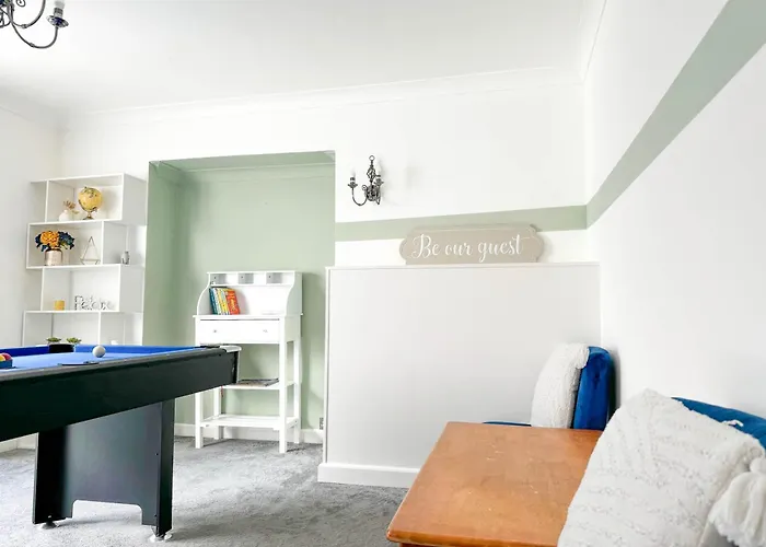 Large 8 Bedroom House In Edgbaston Birmingham