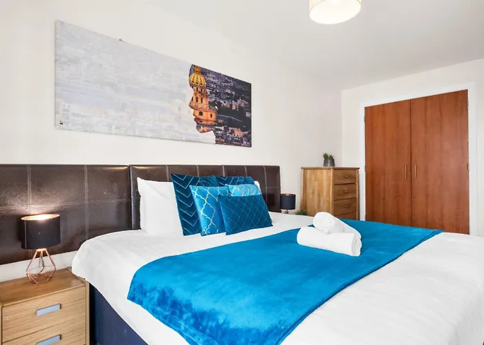 Chinatown - One Bed - Balcony - Secure Parking - Fast Wifi - Birmingham City Centre - 49A