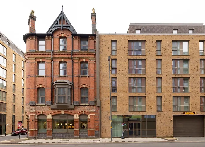 Charles Hope Birmingham Centre Apartment