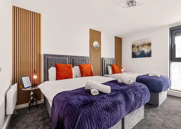 Bullring Lux Suite, New Street Free Netflix - Free Secure Parking- Sleeps 6 Birmingham