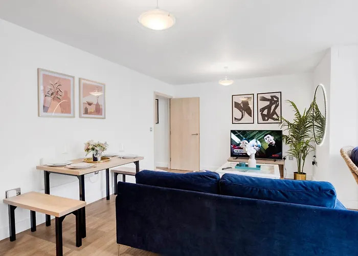 Ultra Stylish 2 Bedroom Apt Centrally Located Birmingham