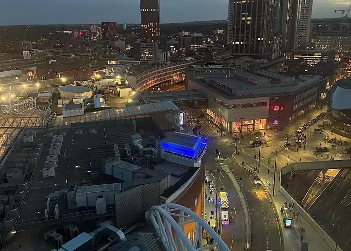 Birmingham City Centre High Rise Apartment Rotunda