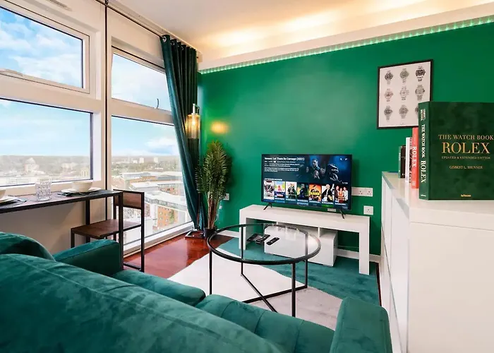 Luxury Rolex Retreat Apartment Birmingham