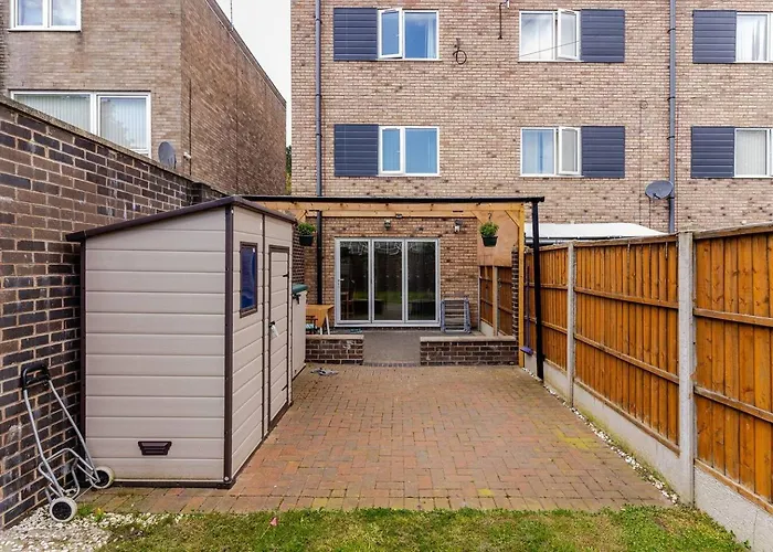 Quiet Private Homestay, Central Birmingham