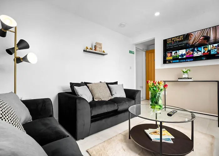 Modern 2 Bedroom Apartment - Near City Centre - Wifi - Smart Tv 3Mr Birmingham